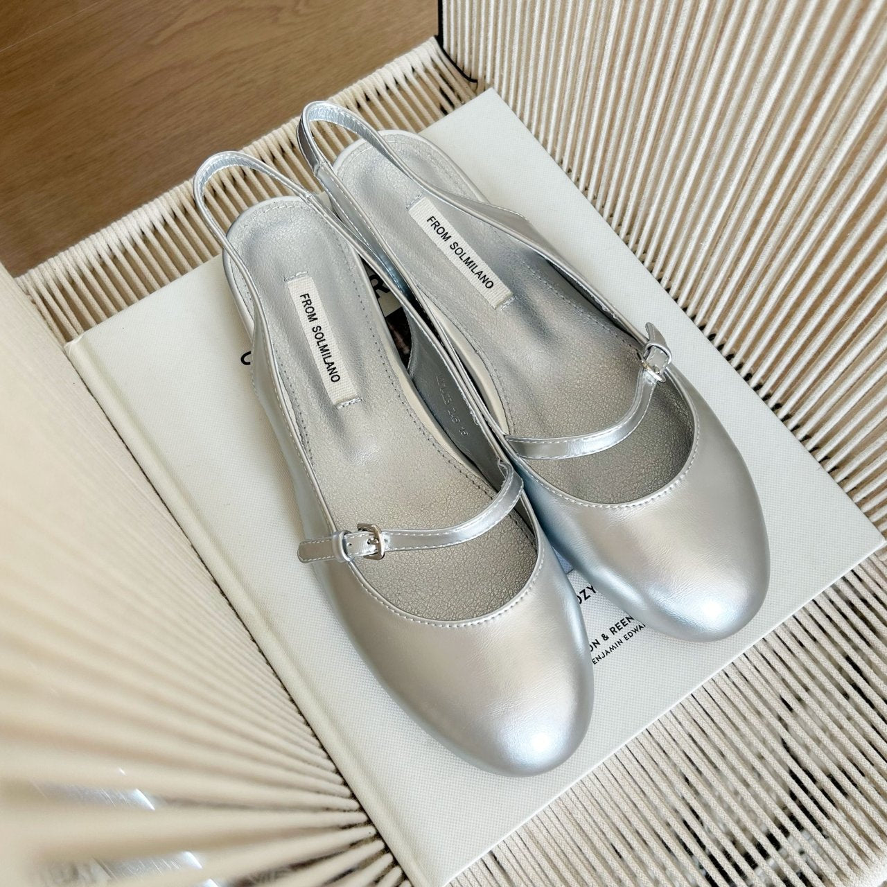 Cutie round sling back