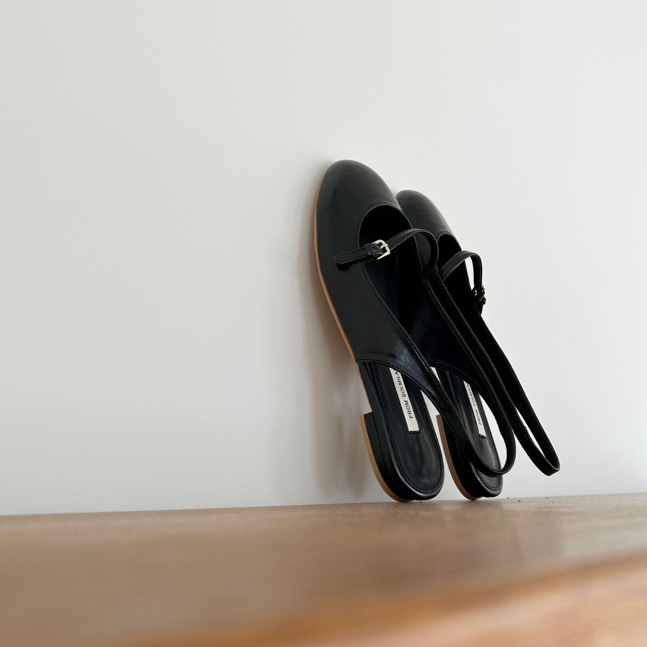 Cutie round sling back