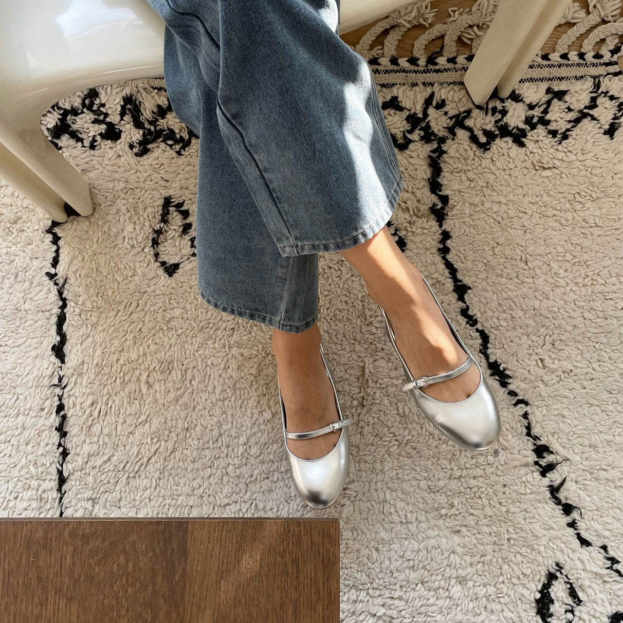 Cutie round sling back