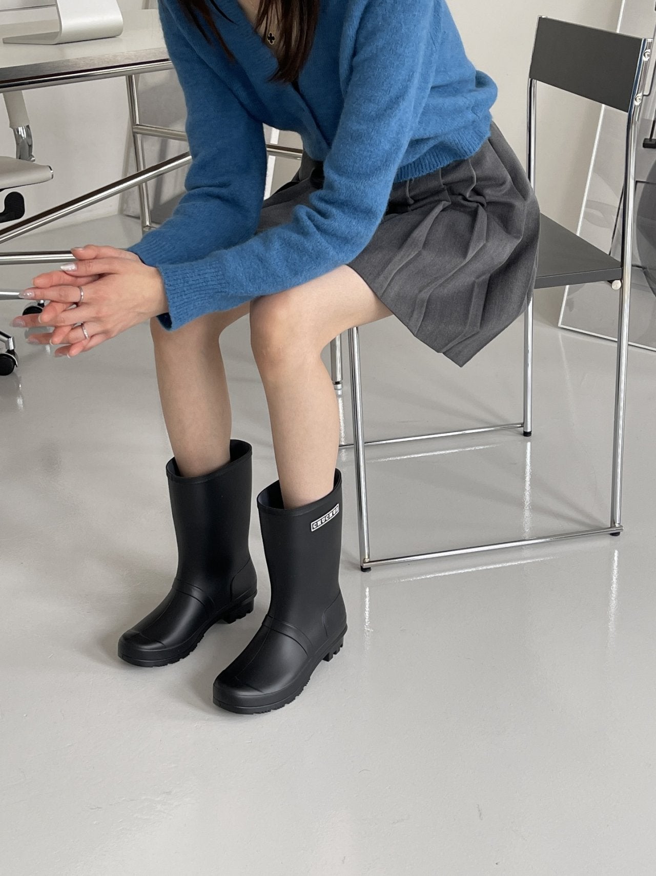 Chuchu Rain Middle Boots two