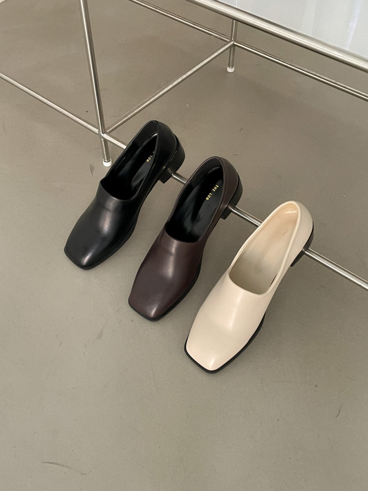 Basic simple loafer