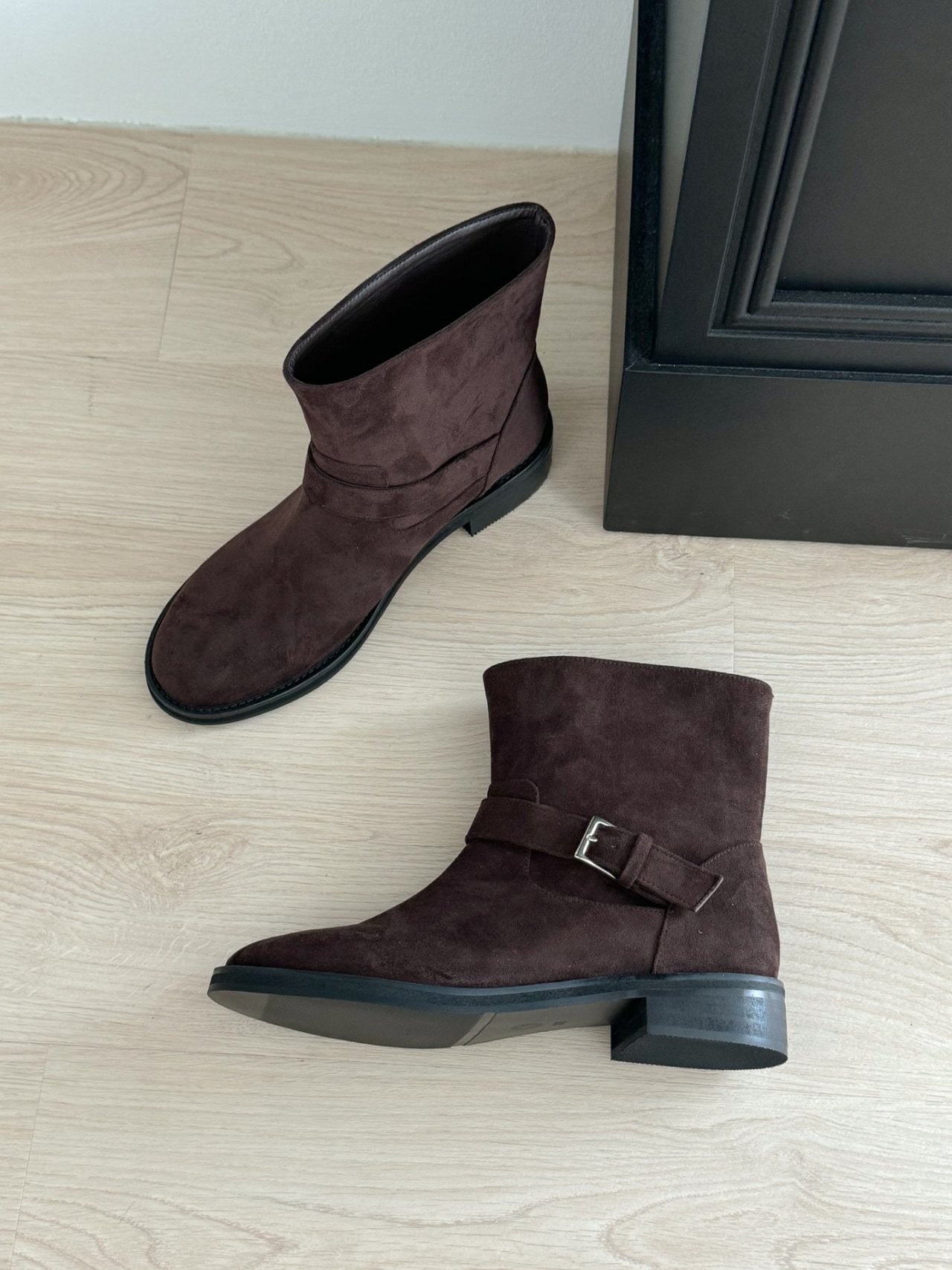 short buckle rider boots