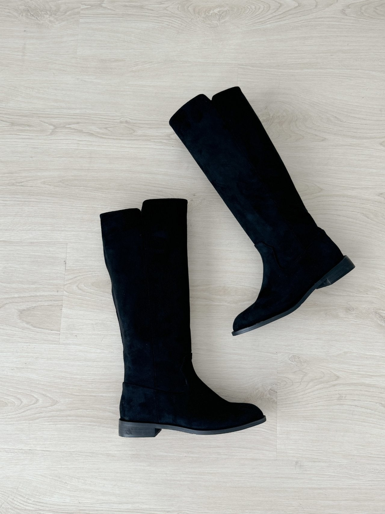 rang suede boots