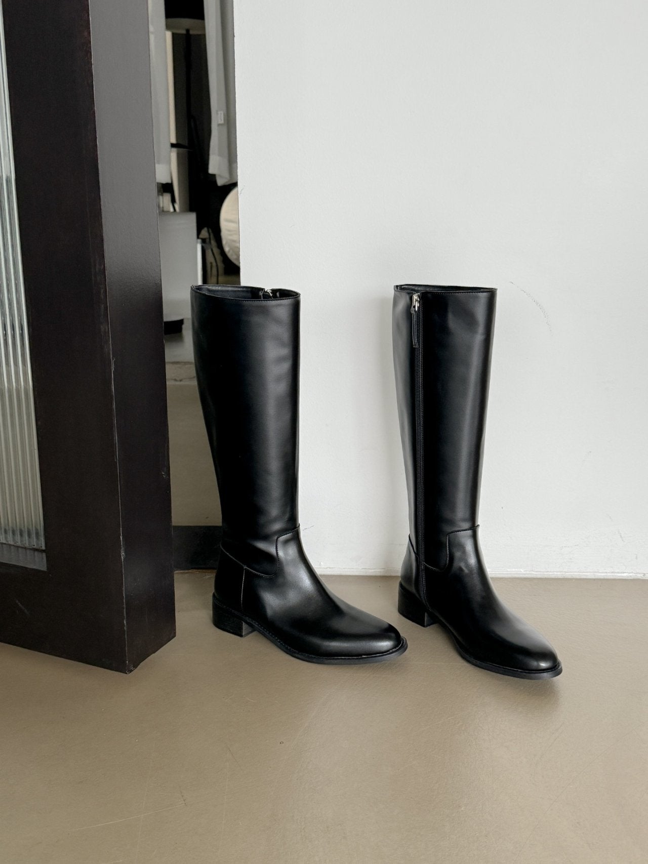 Slim Shaped Long Boots