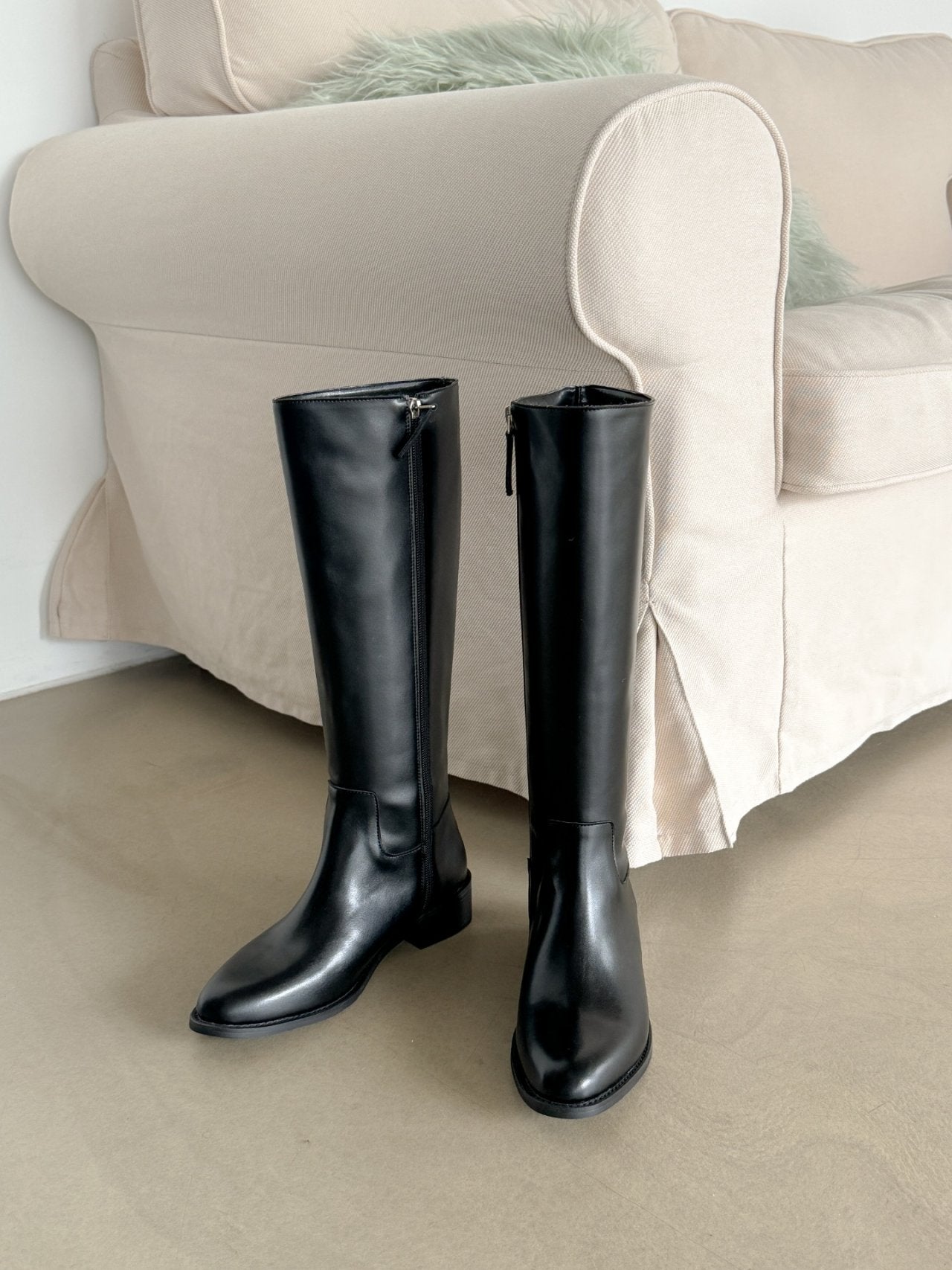 Slim Shaped Long Boots