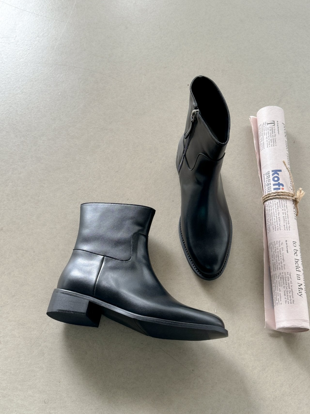 Slim Shaped Simple Ankle Boots
