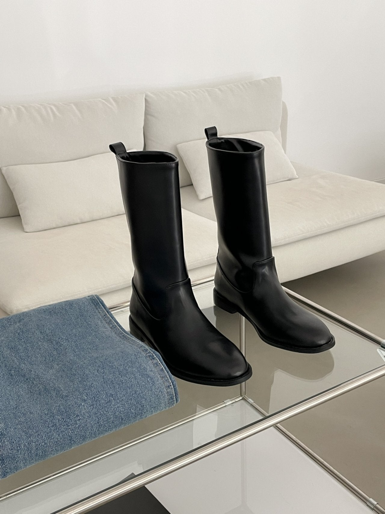 Lo Round middle boots