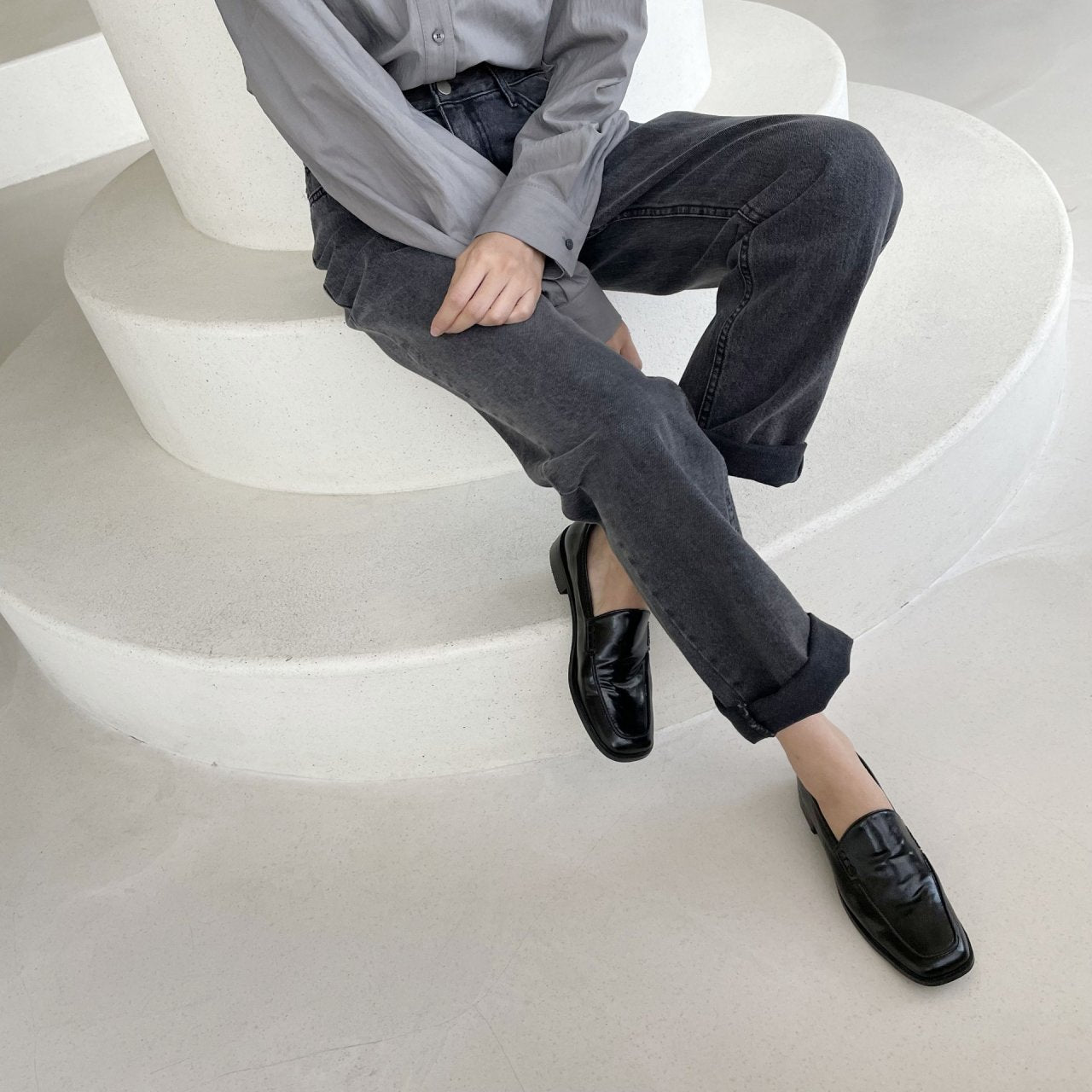 Square simple loafers