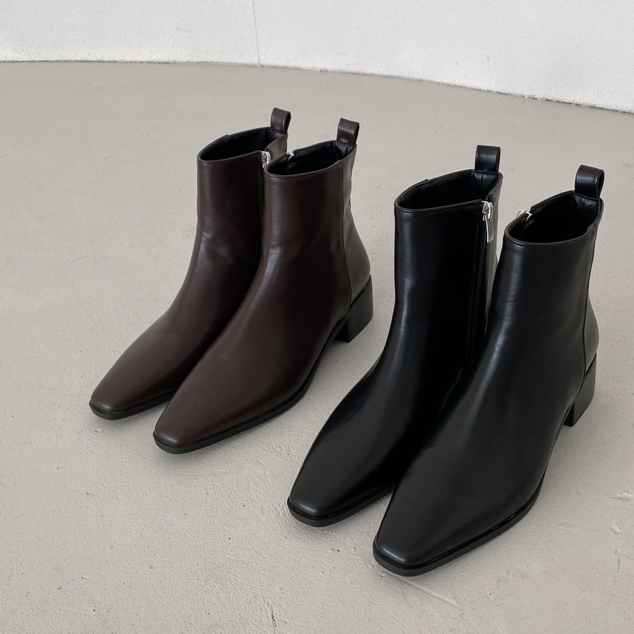 Simple Long Shape Ankle Boots