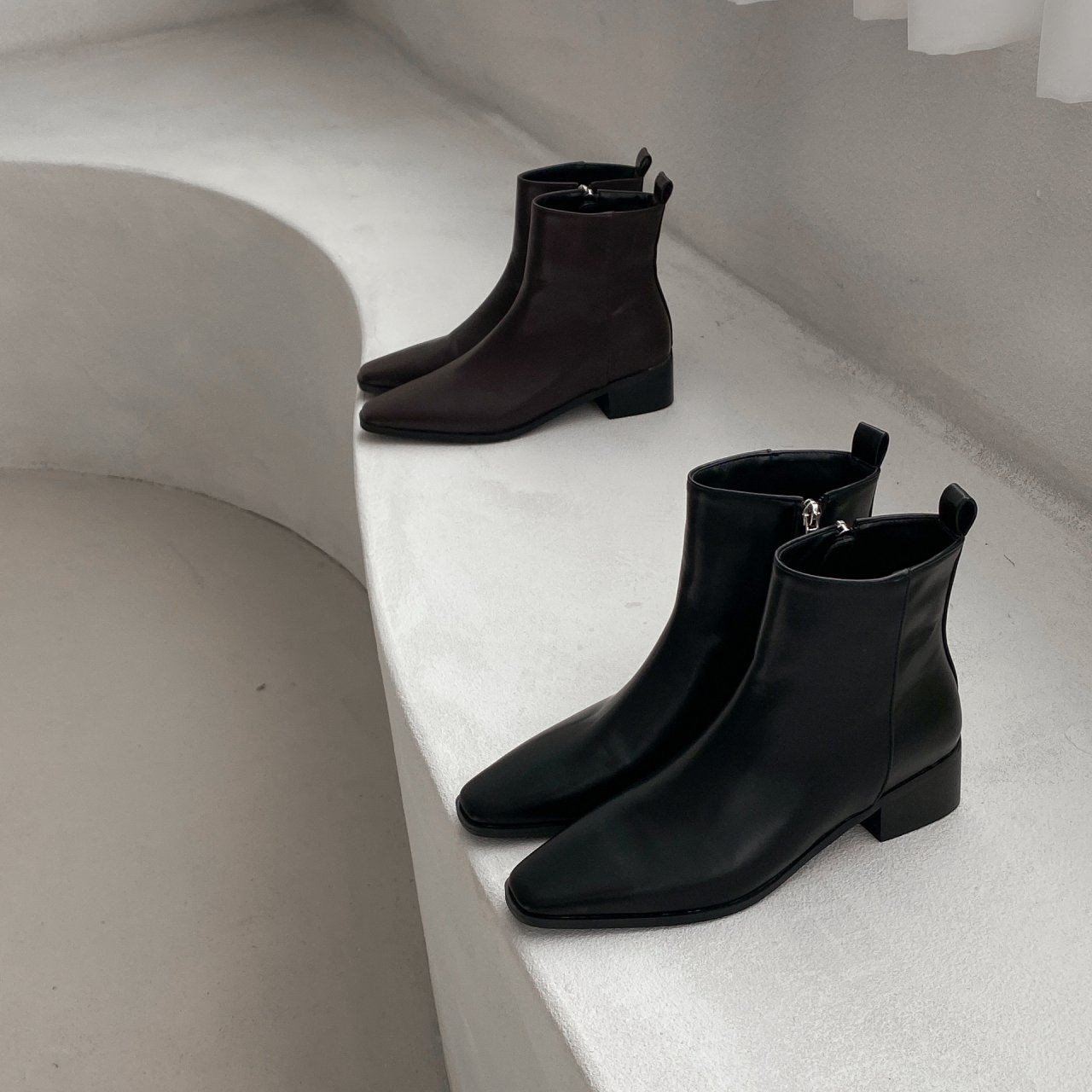 Simple Long Shape Ankle Boots