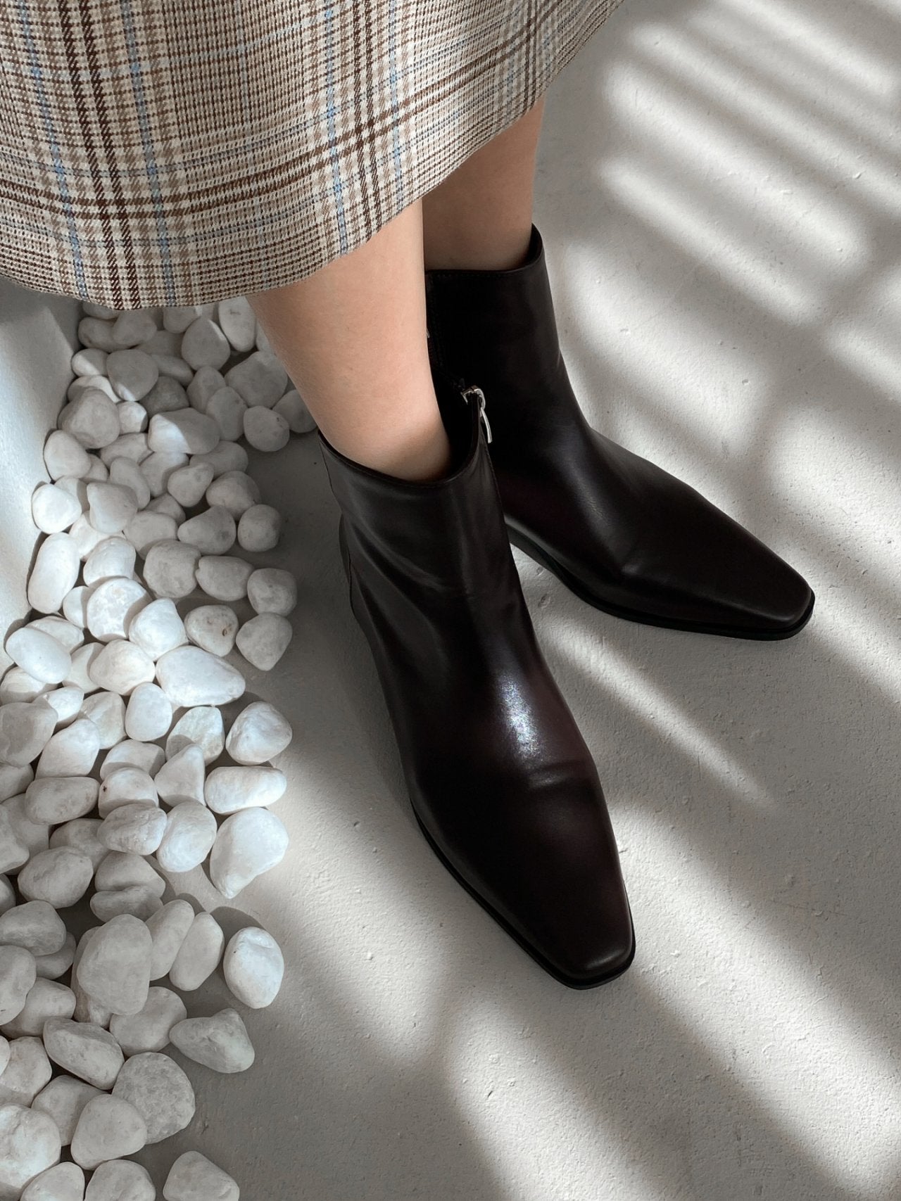 Simple Long Shape Ankle Boots