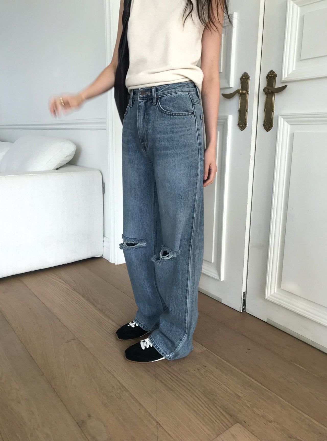 deondo destroyed denim