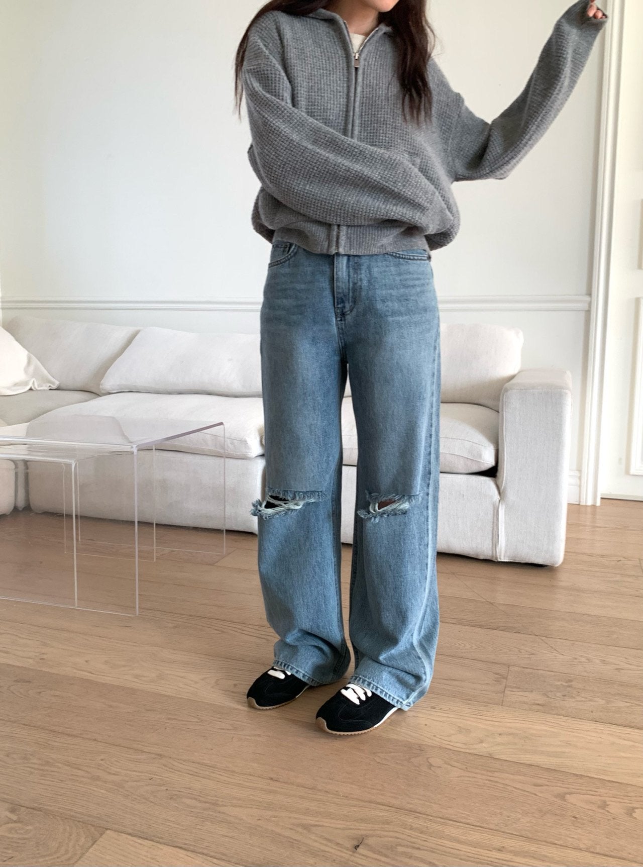 deondo destroyed denim