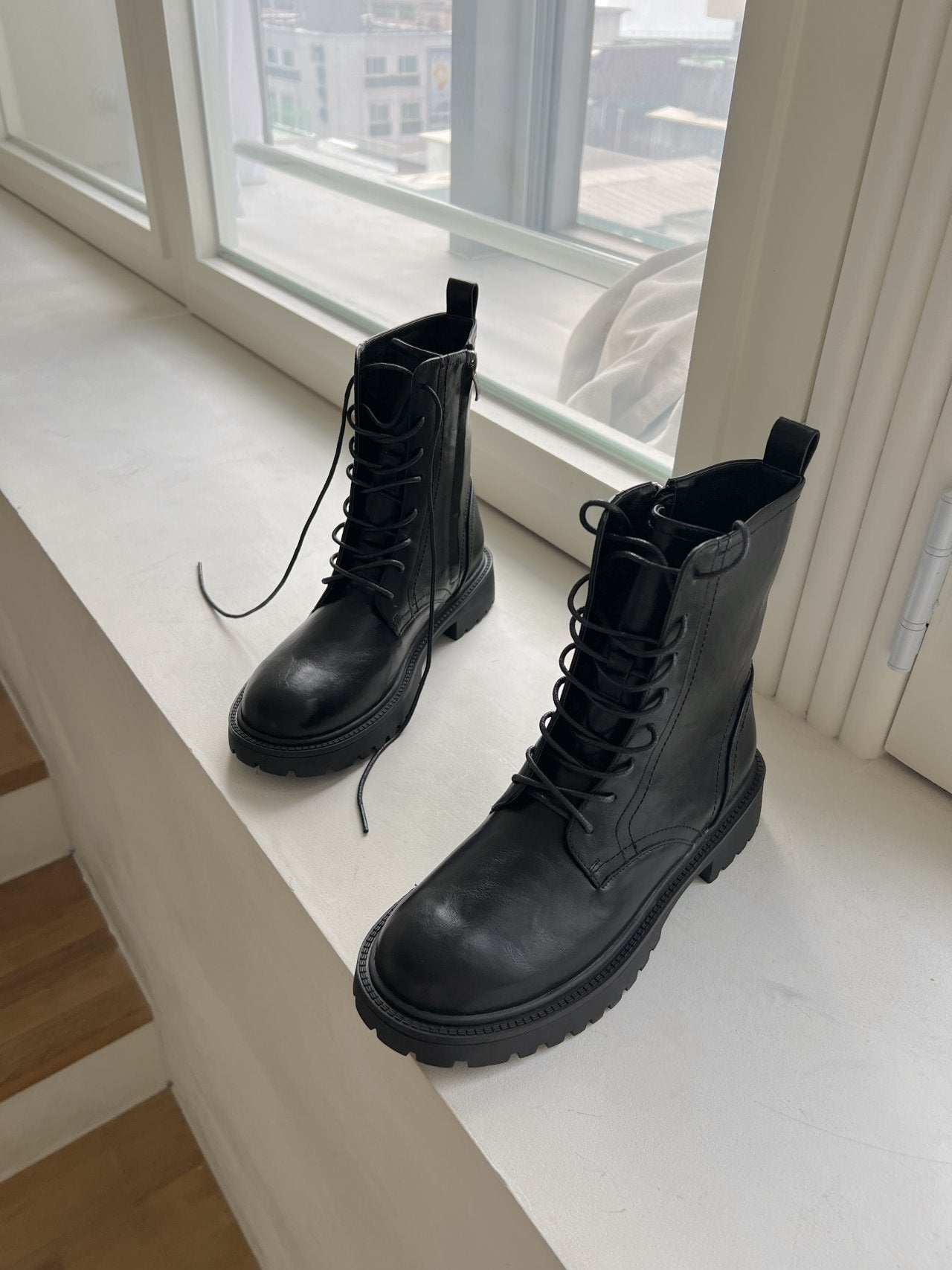 Black Lace-Up Walker