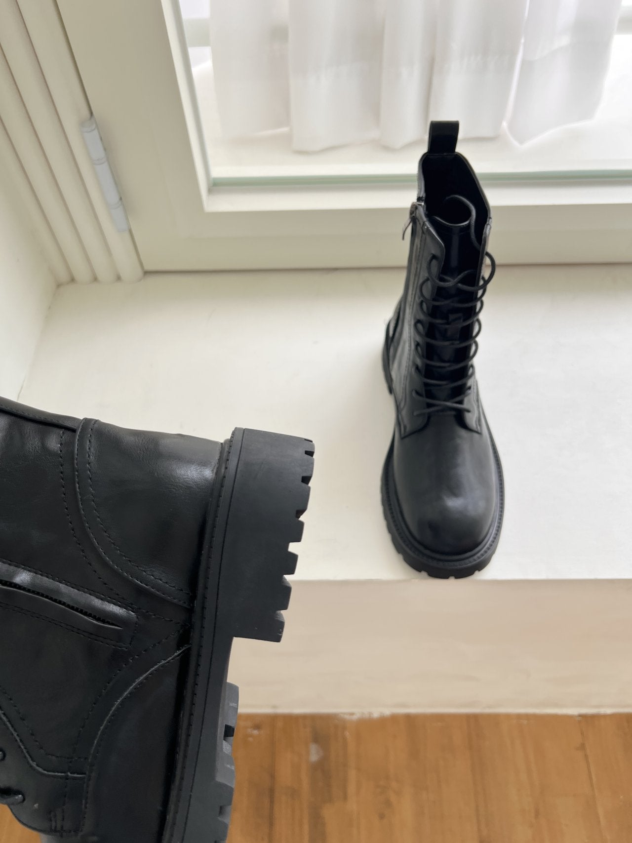 Black Lace-Up Walker