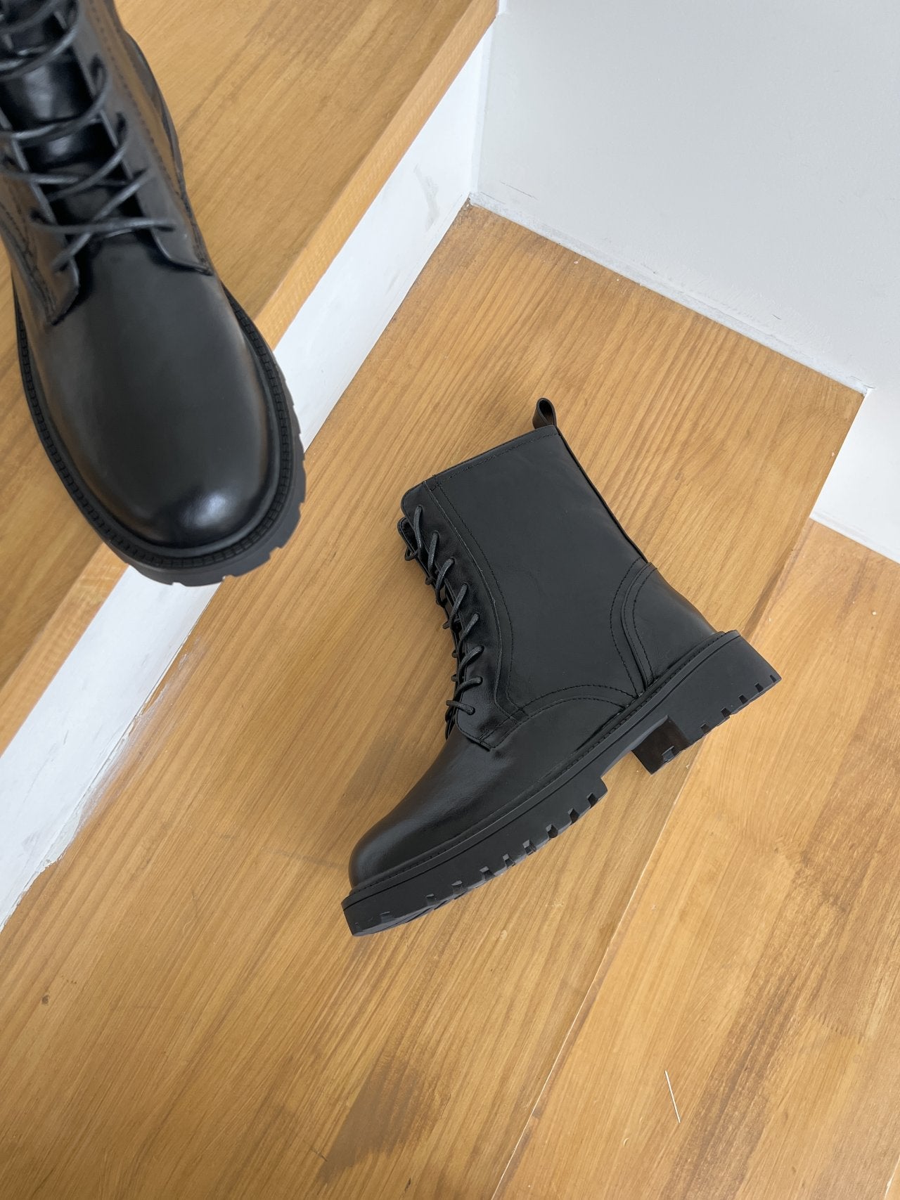 Black Lace-Up Walker