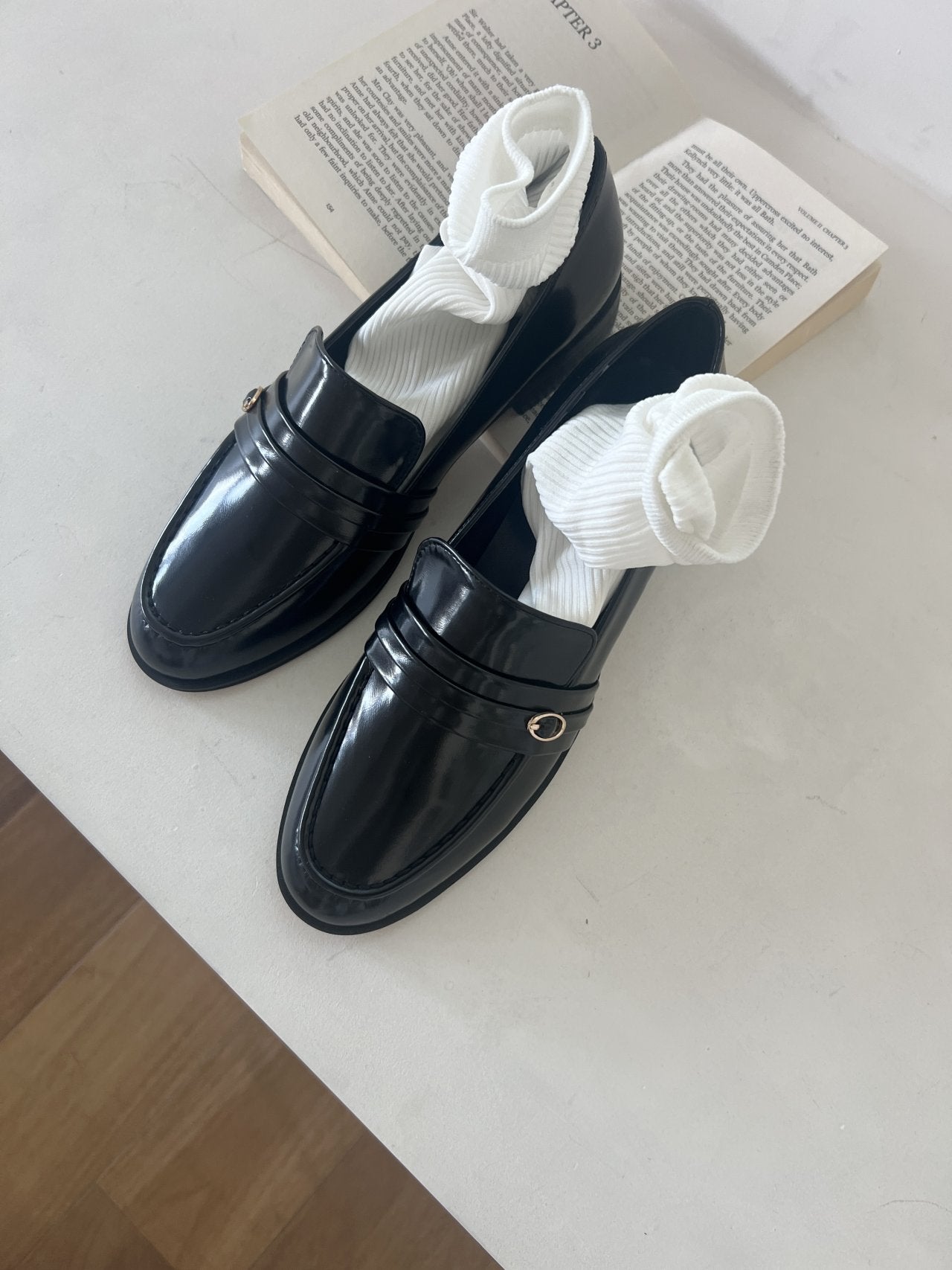 belt strap loafers