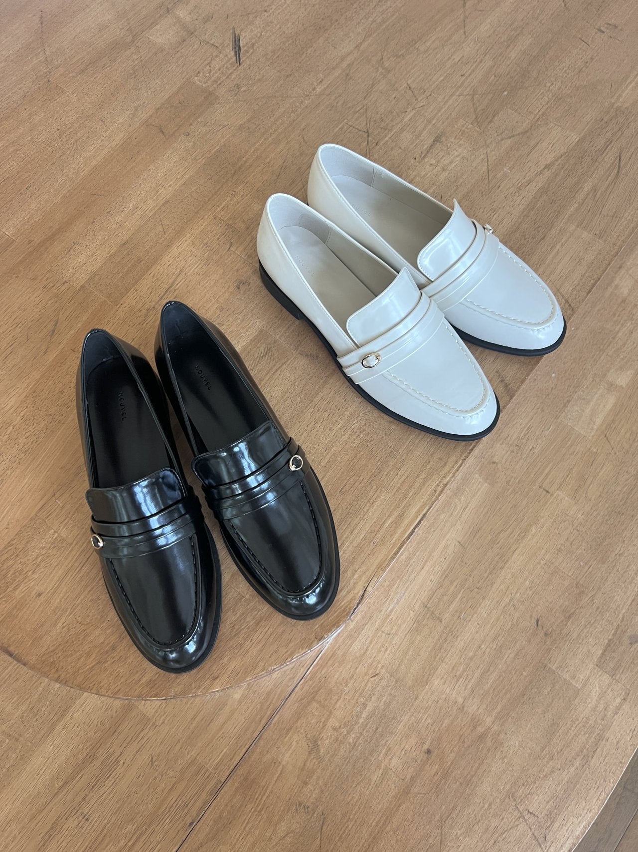 belt strap loafers