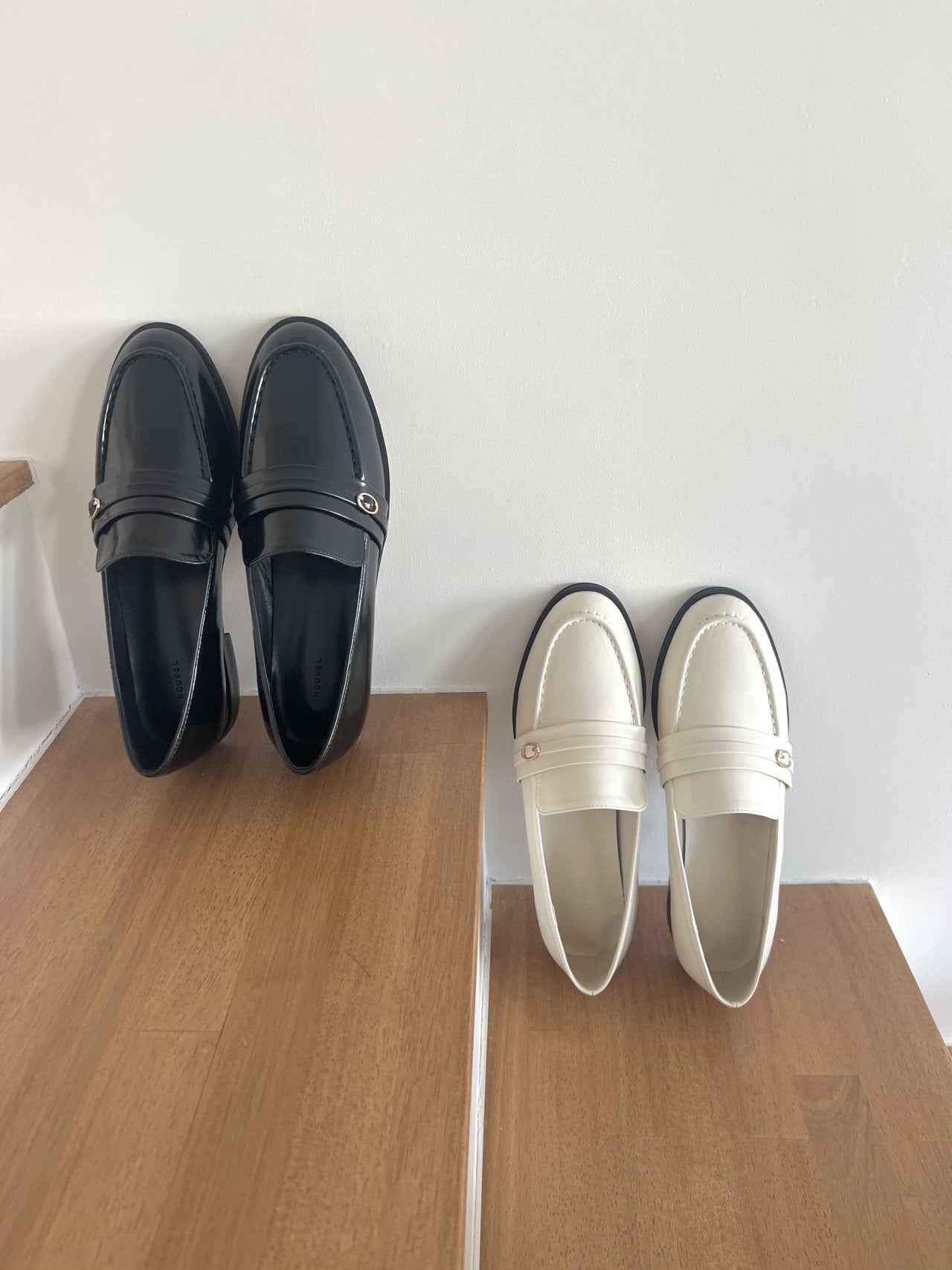 belt strap loafers