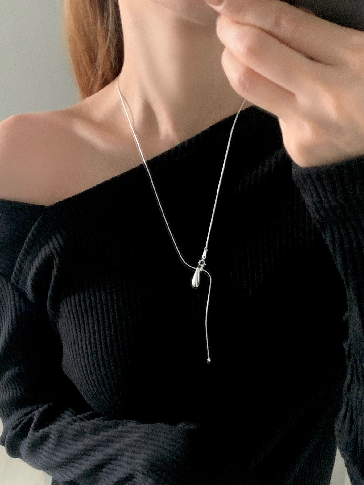 snake string water drop necklace