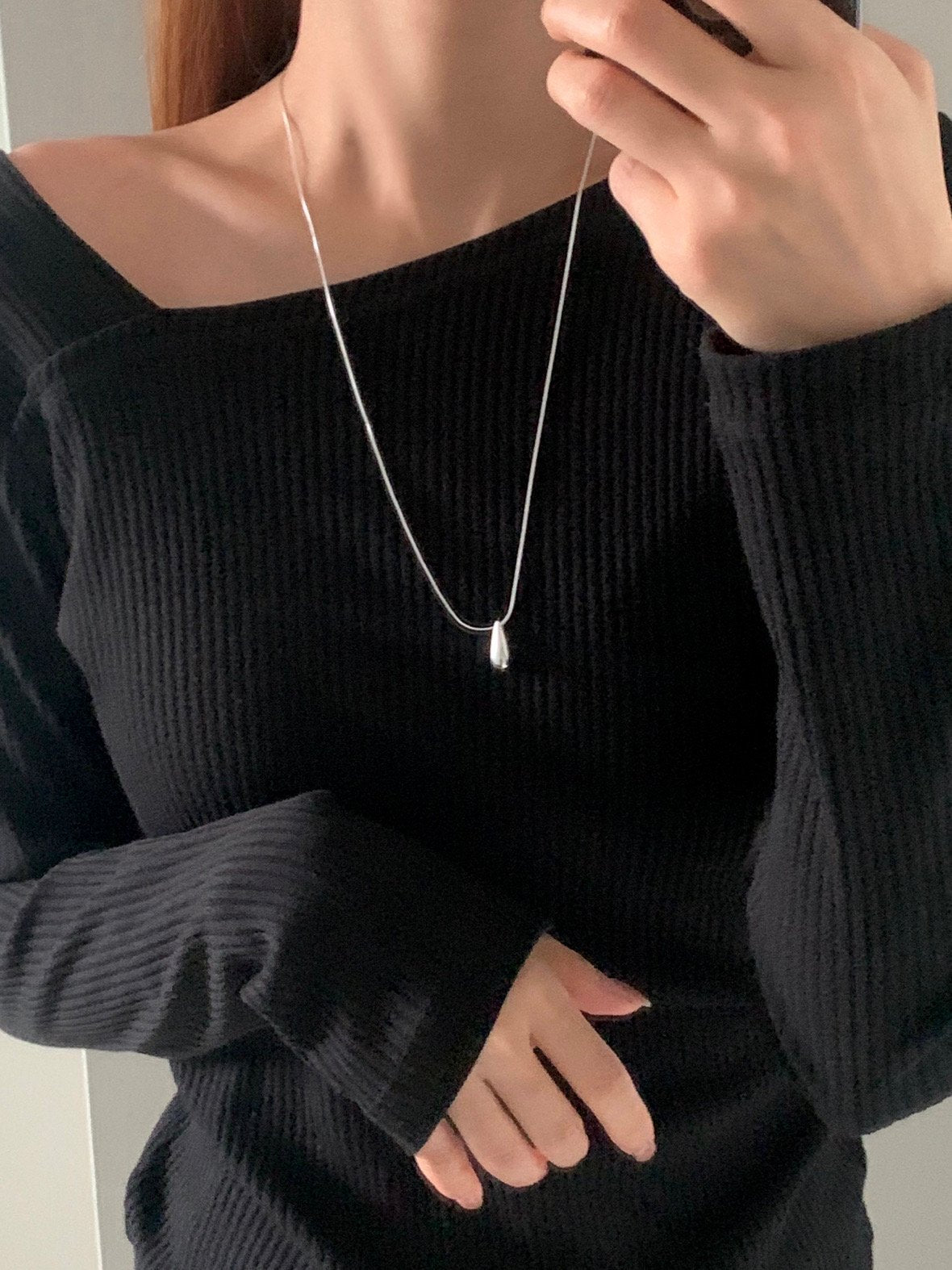 snake string water drop necklace
