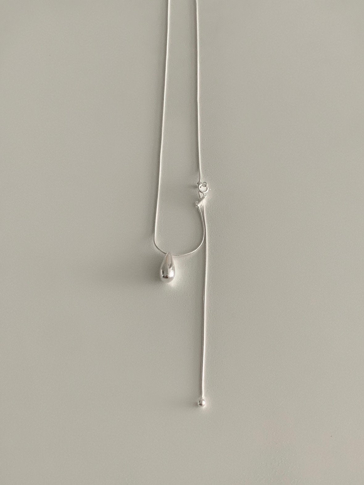 snake string water drop necklace