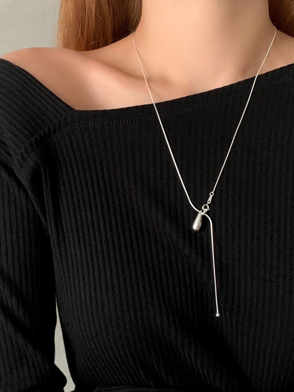 snake string water drop necklace