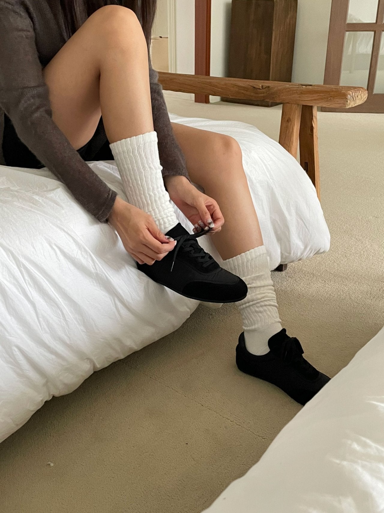 Simple nylon sneakers