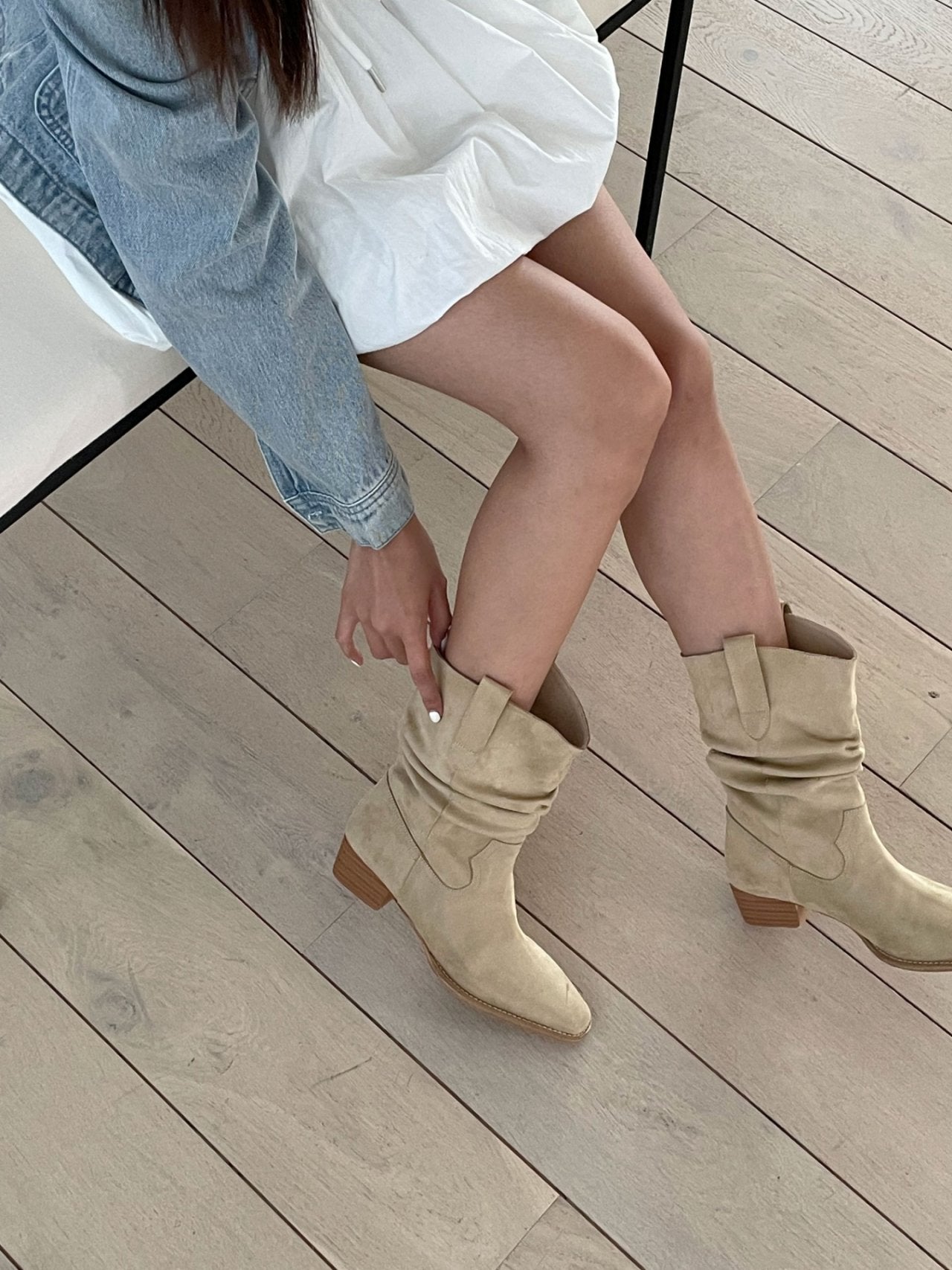 Western shirring boots