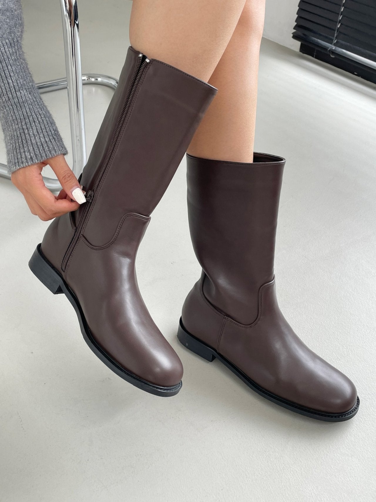 simple half flat boots