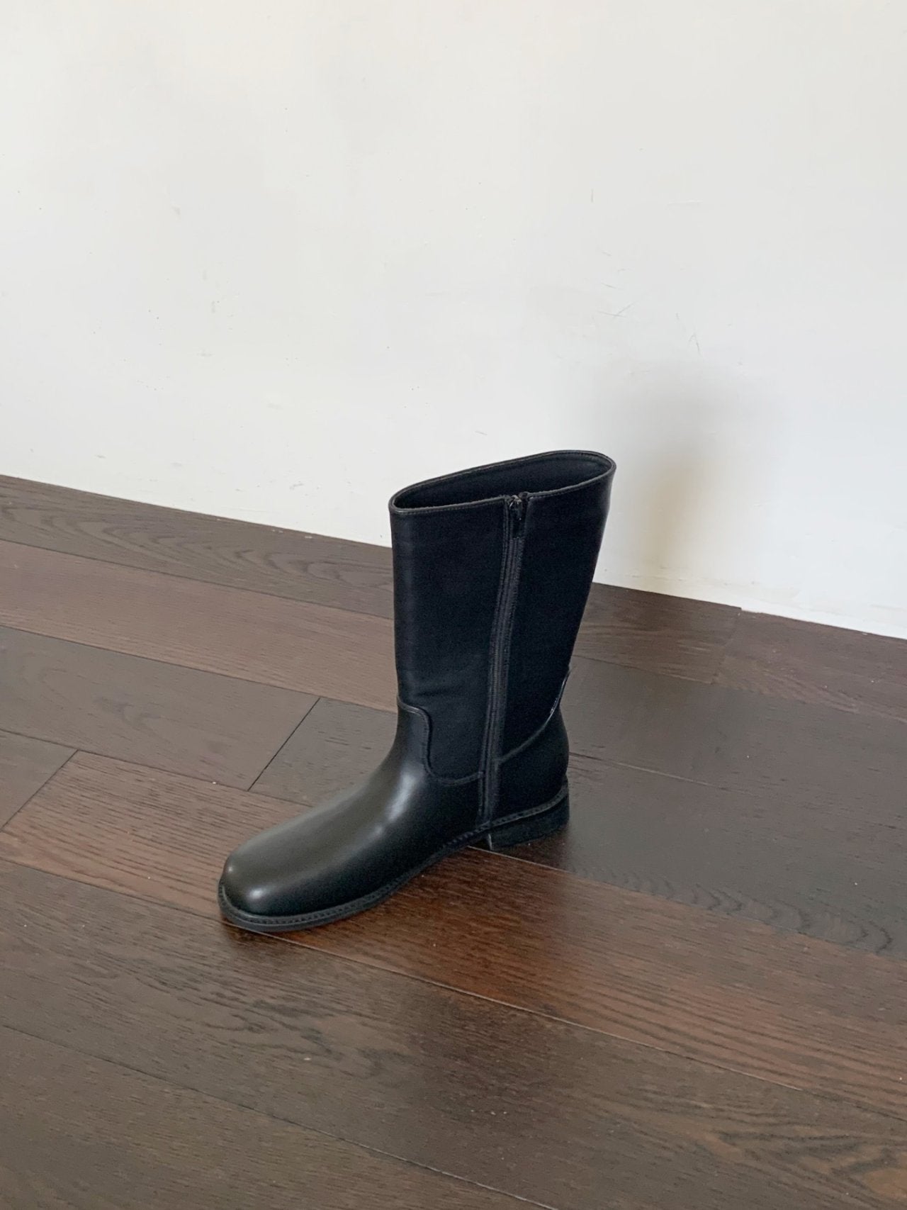 simple half flat boots