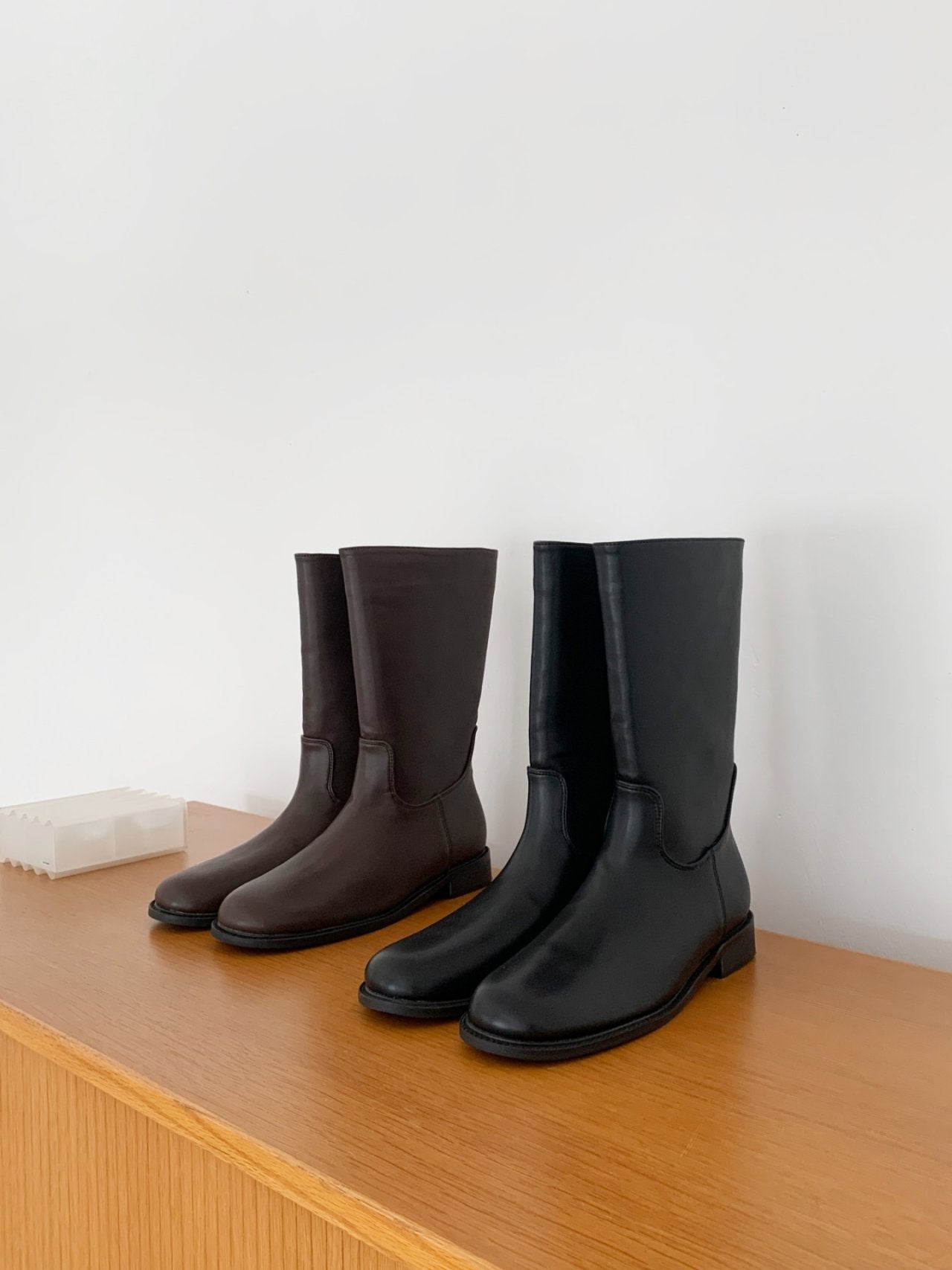 simple half flat boots