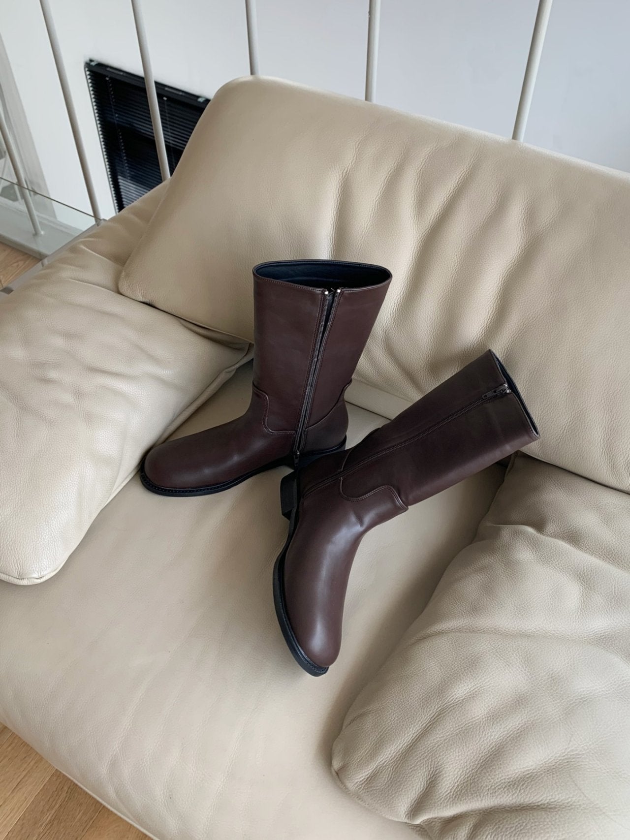 simple half flat boots