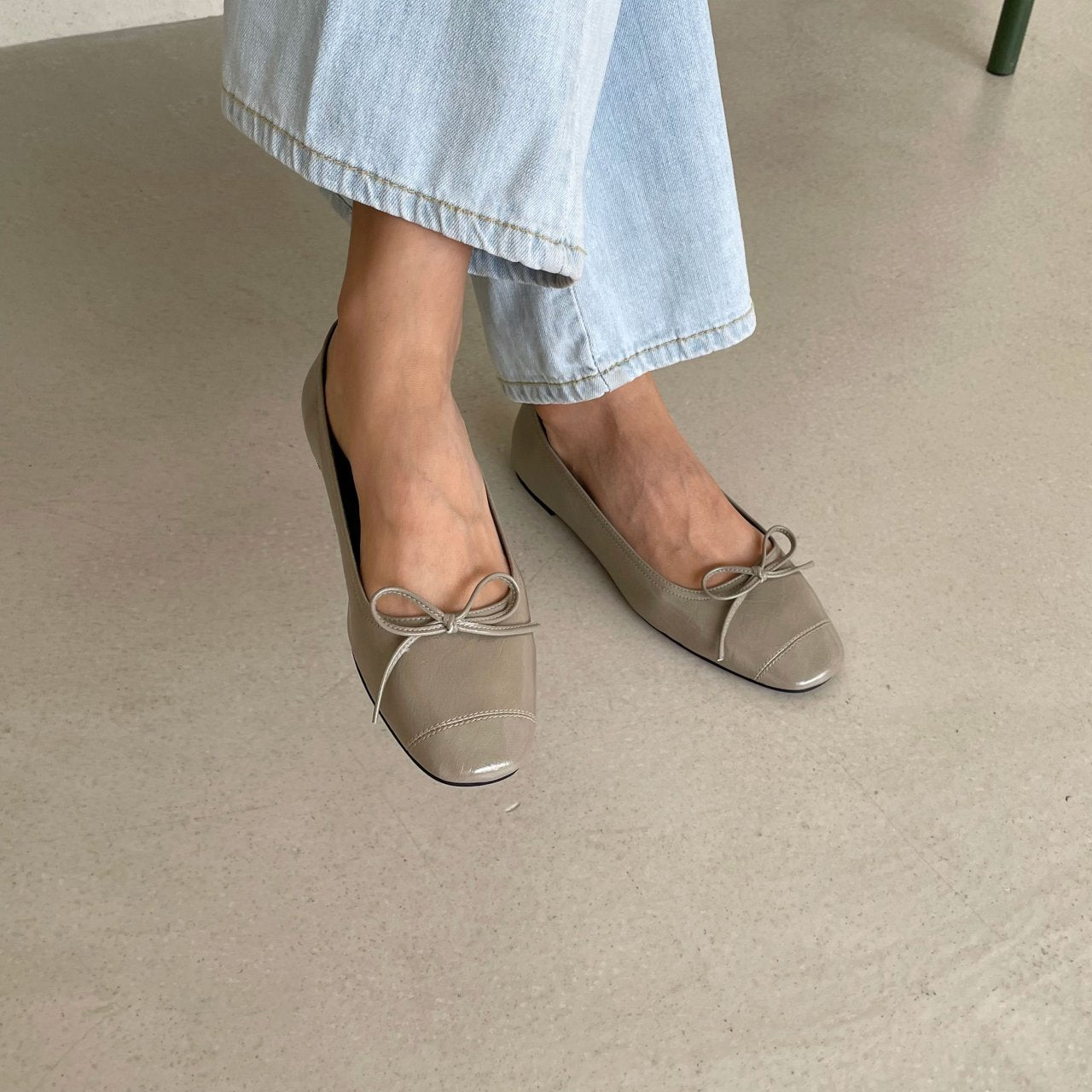 sol autumn ribbon flat