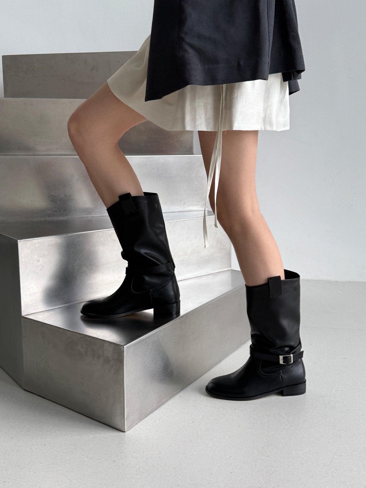 Western Classic Middle Boots