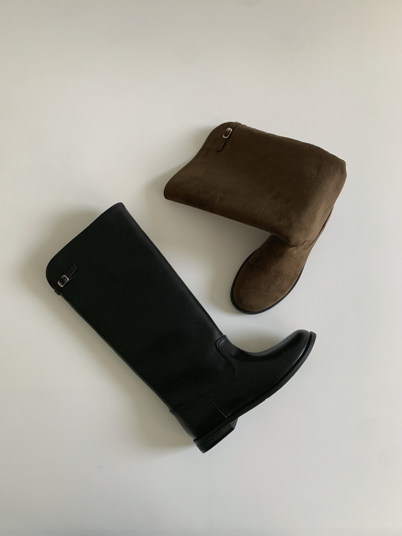 Olive V-Cut Belted Boots-2col