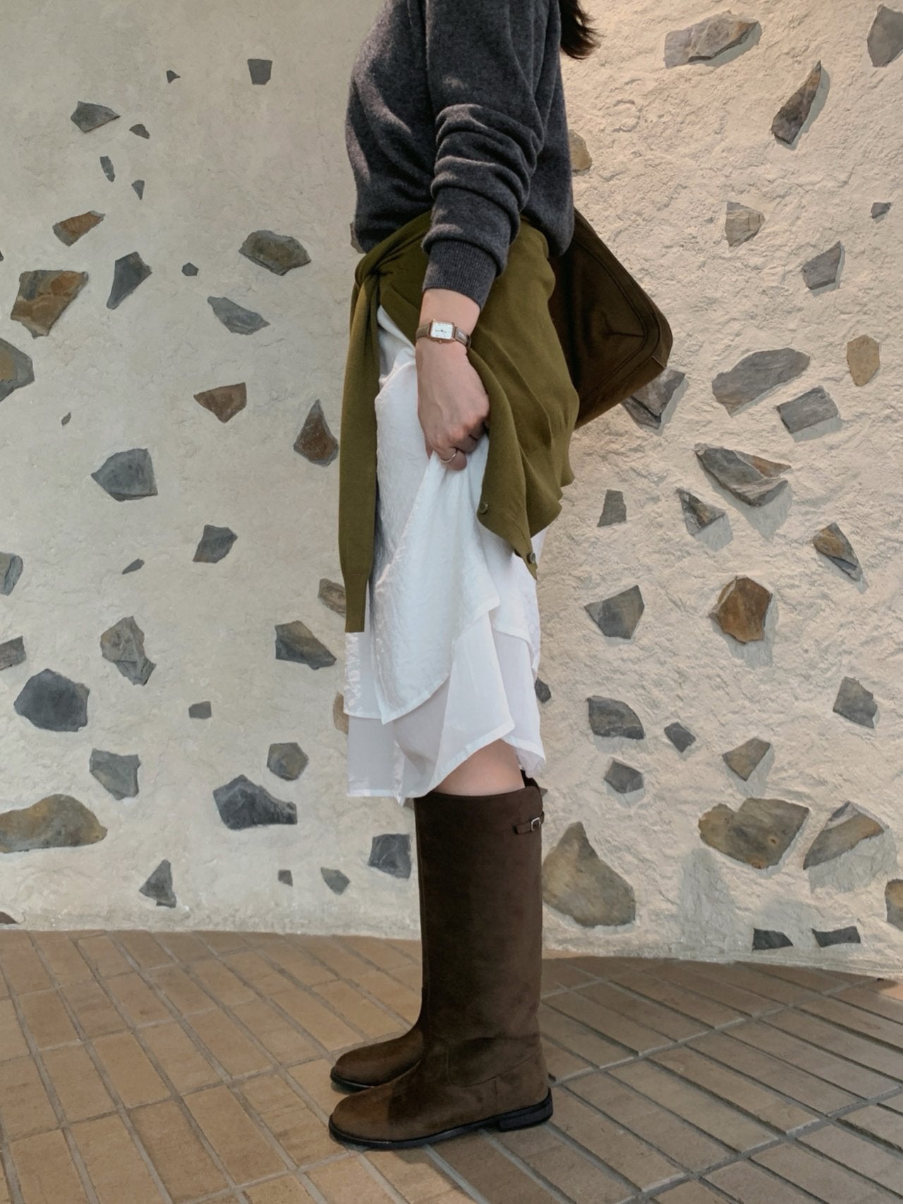 Olive V-Cut Belted Boots-2col