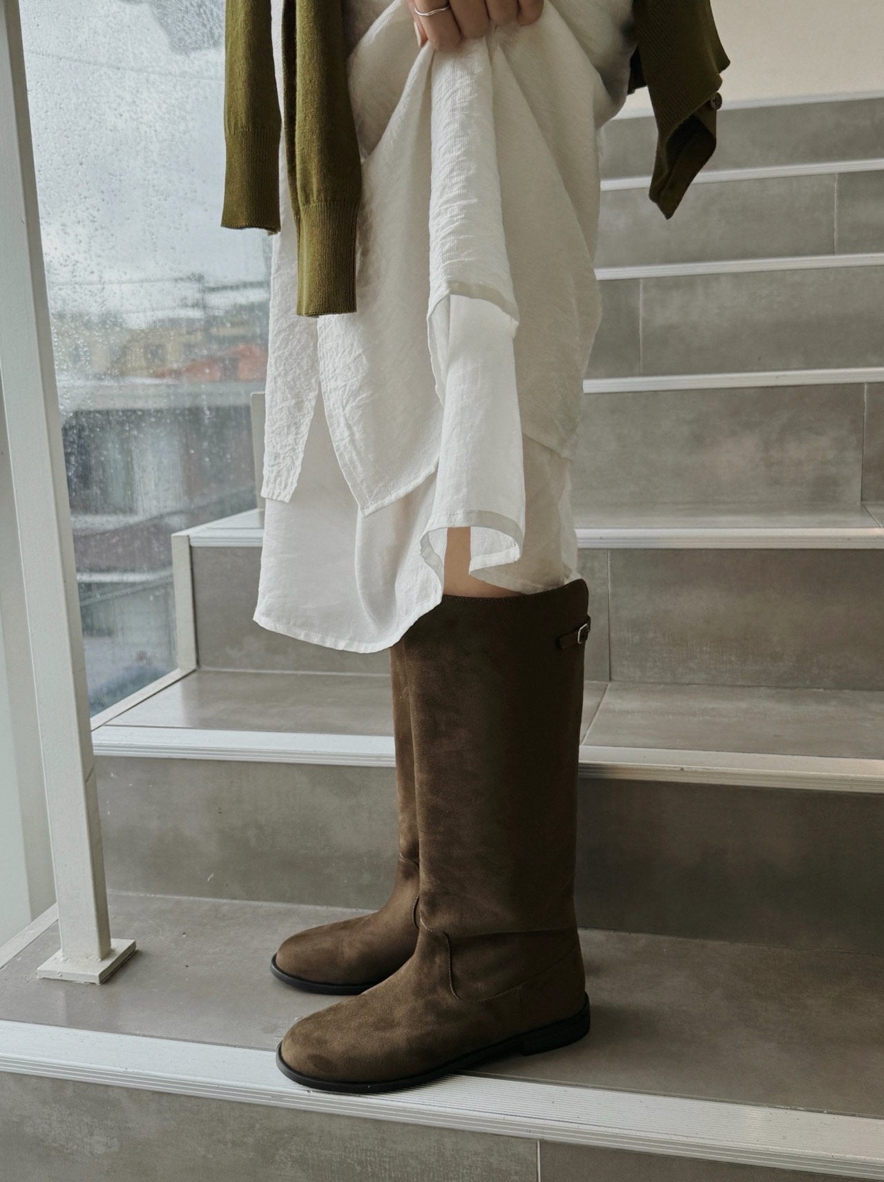 Olive V-Cut Belted Boots-2col
