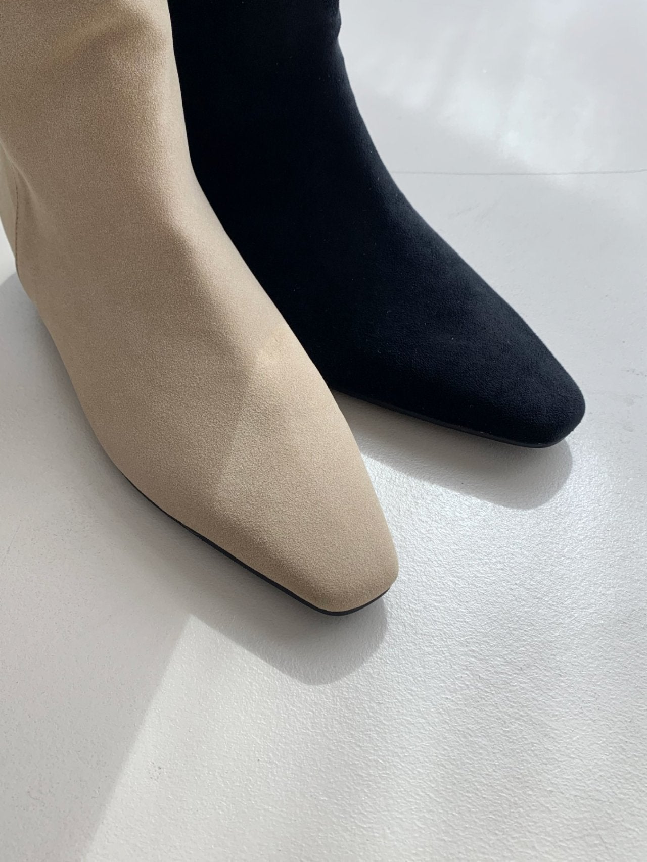 Simple Basic Suede Boots