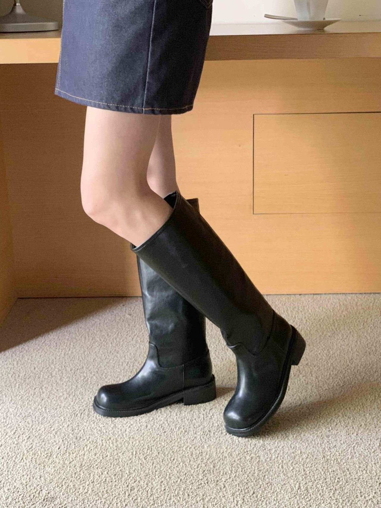 Round Black 4cm Boots