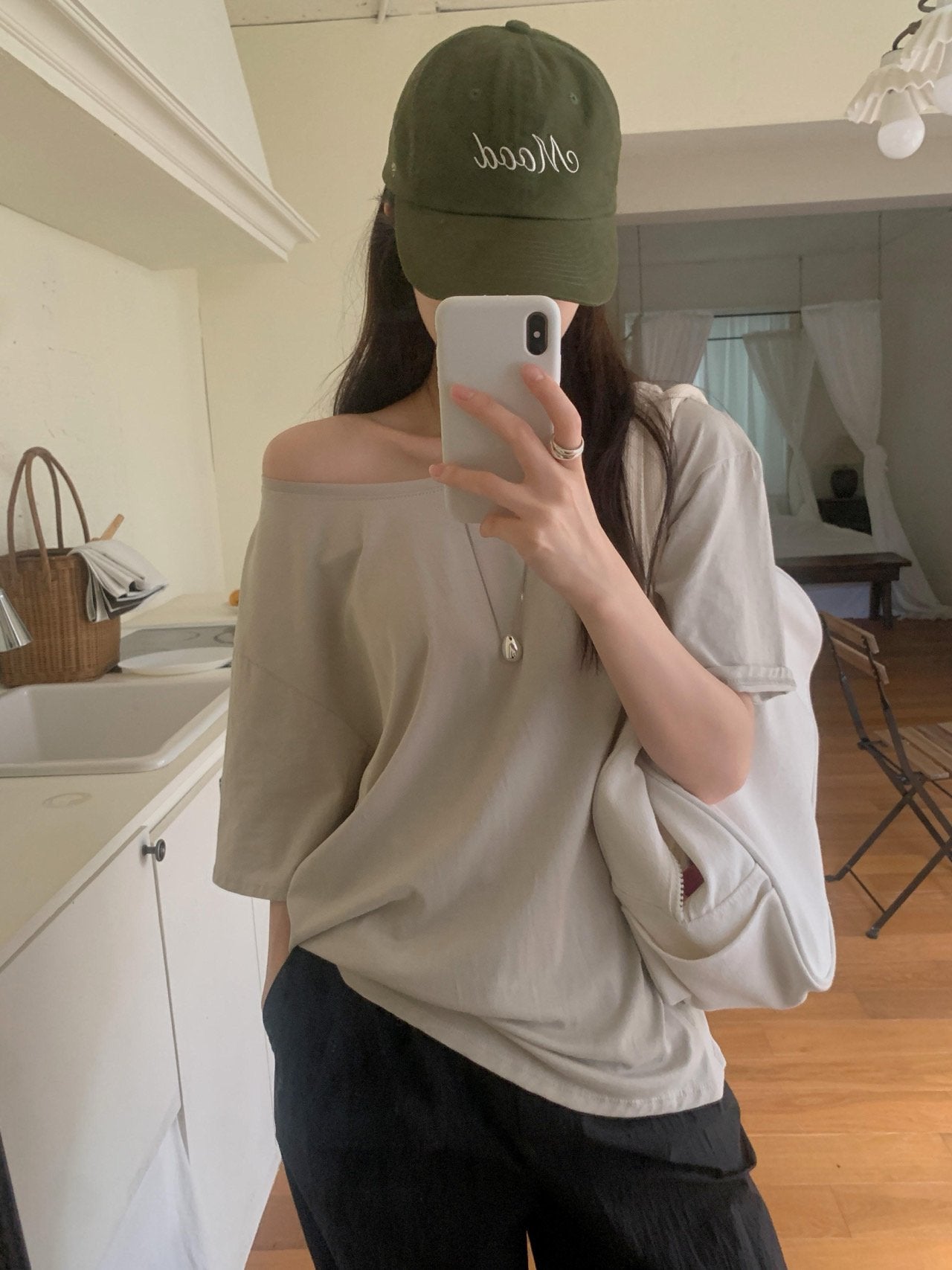 Off-shoulder T-4col