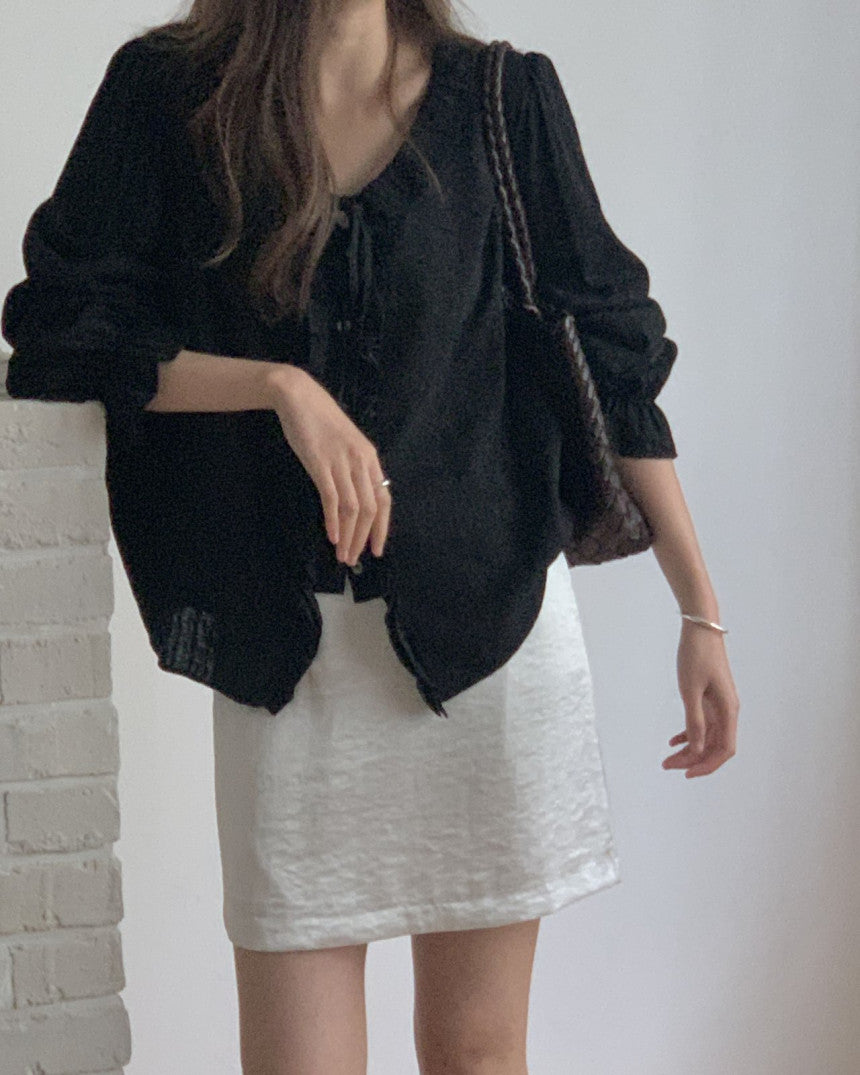 Riel ruffle blouse-2col