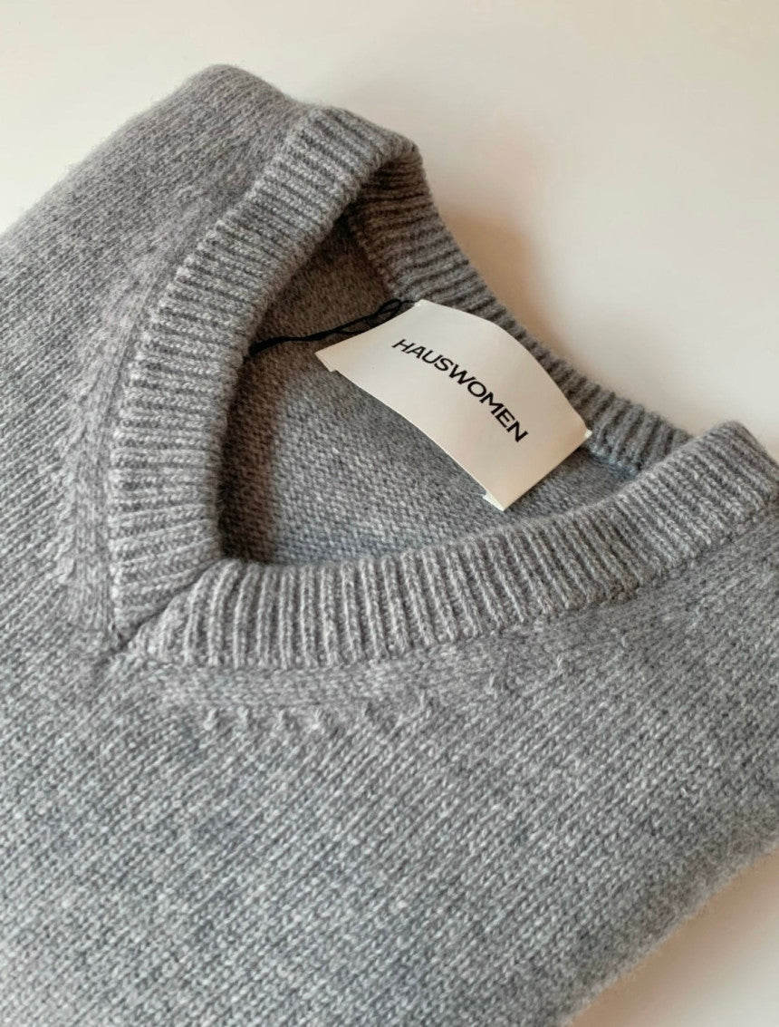Haus geelong wool v-neck knit-3col