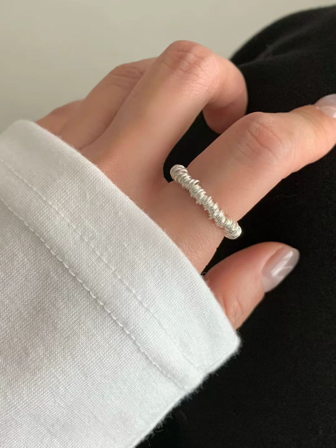 Overlaying ring