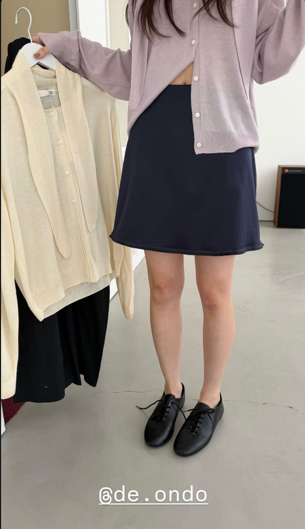 Deondo taseul satin skirt-3col