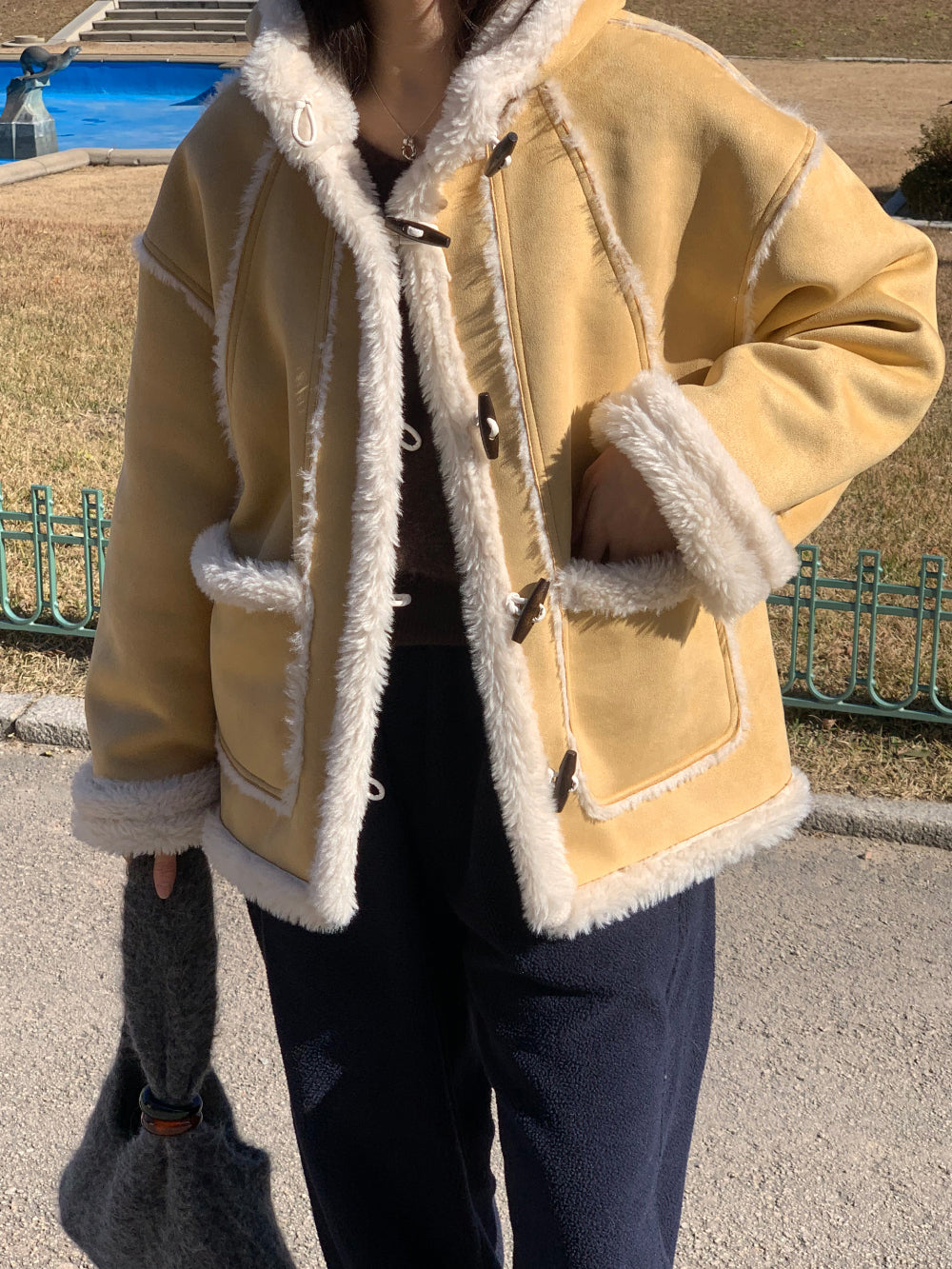 Shabble Mustang-2col