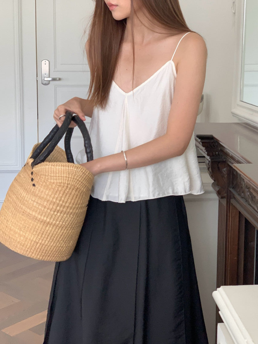 Move slit sleeveless blouse-2col