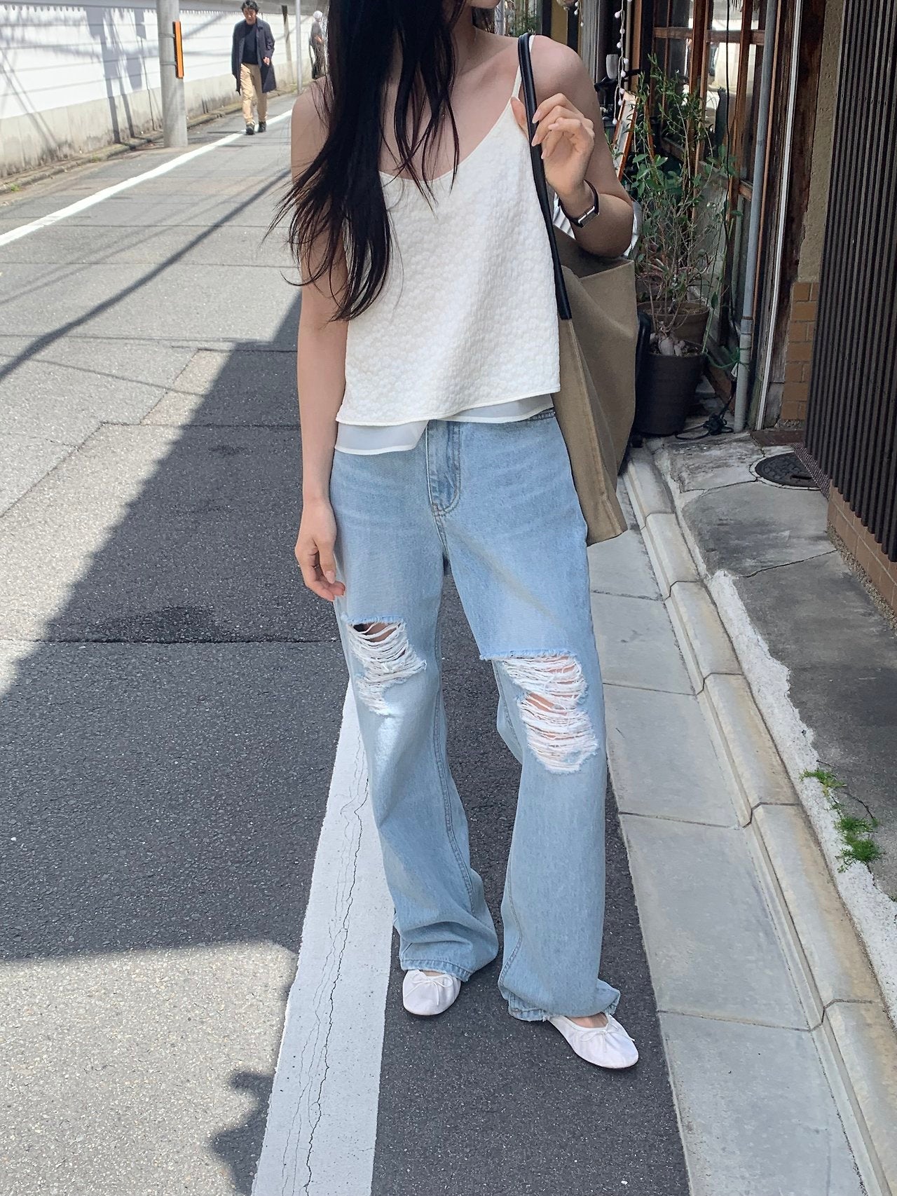 Mood straight damage denim
