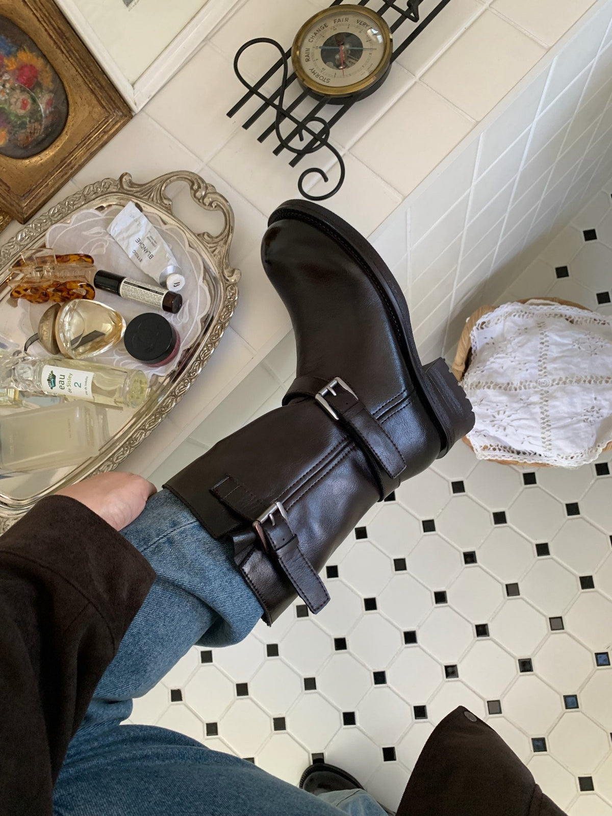 burnished leather buckle boots-2col