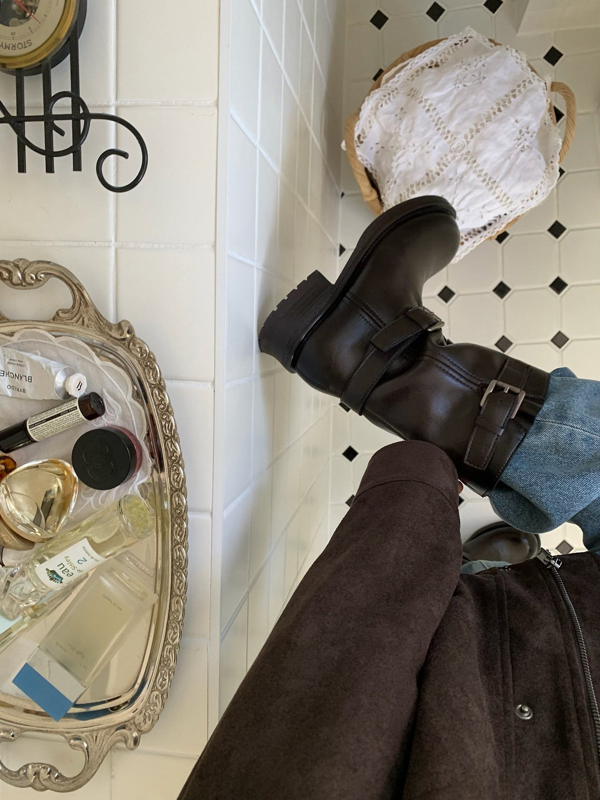 burnished leather buckle boots-2col